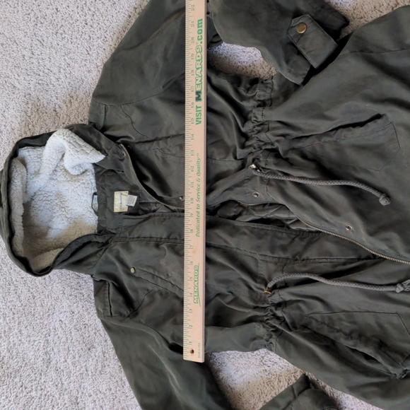 Bass Co. women's army green medium utility jacket - Picture 6 of 9